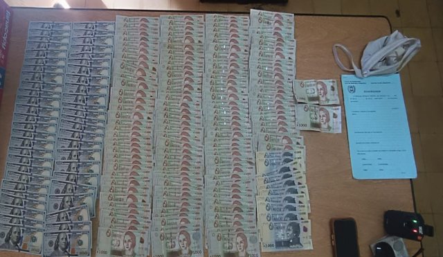 DINERO ROBO