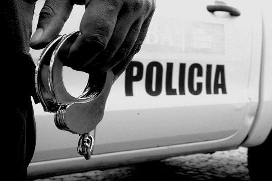 POLICIADEROCHA