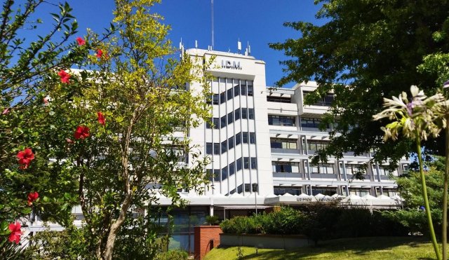 edificio comunal mal