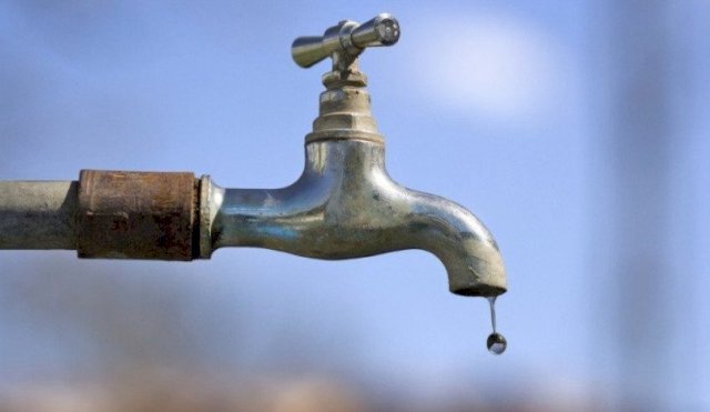 canilla agua