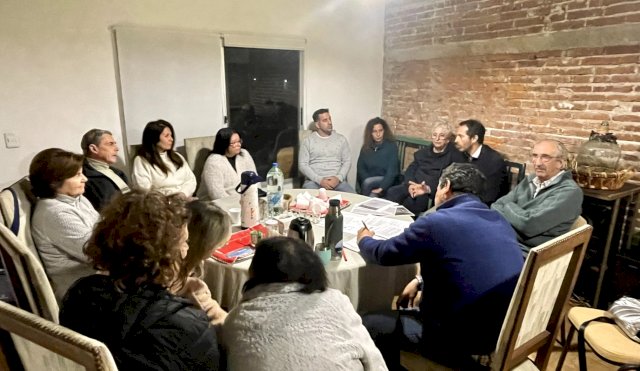 los vecinos las grutas