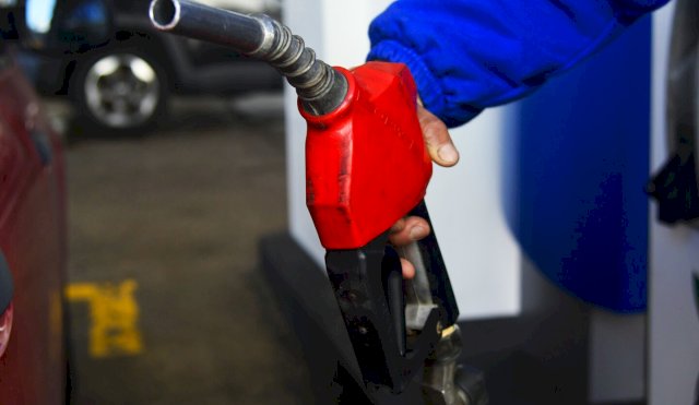 COMBUSTIBLE