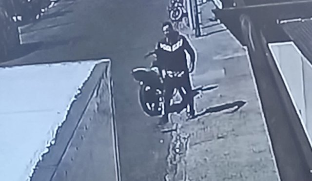 Hurto en Av. Lavalleja y San Carlos