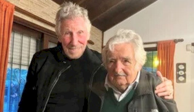 Roger Waters y Mujica