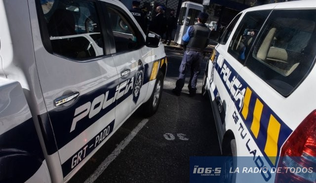 Policías 222