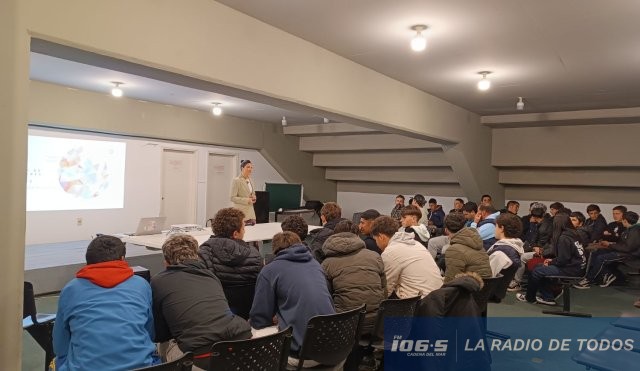 charla sub 14