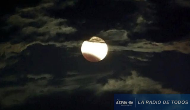 Eclipse lunar