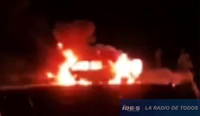 auto en llamas