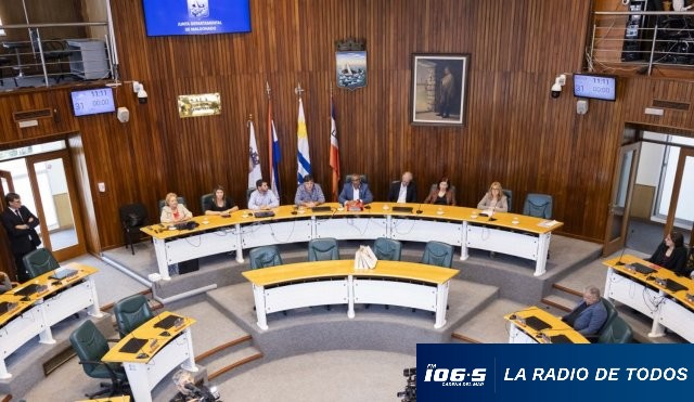 becas uclaeh