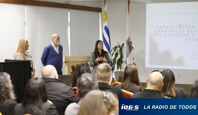 Funcionarios capacitación 