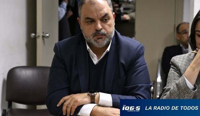Charles Carrera 