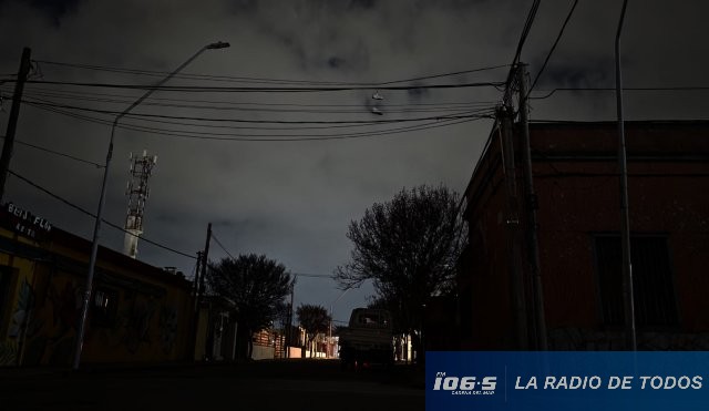 Centro de la ciudad (Maldonado): falta de alumbrado público afecta varias cuadras.