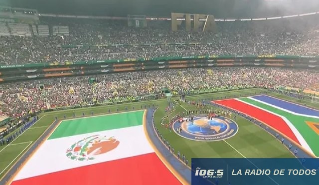 Copa del Mundo: comenzó a rodar la pelota en el Estadio Azteca con el partido inaugural.