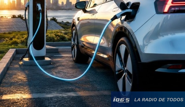 Autos Eléctricos (Uruguay): Gobierno aplicará IMESI a modelos de mayor valor desde 2027.