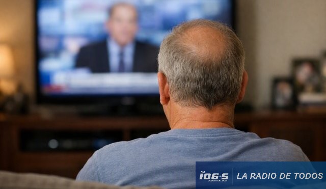Neurociencia: ver mucha televisión pasados los 50 años reduce el volumen cerebral, según estudio.