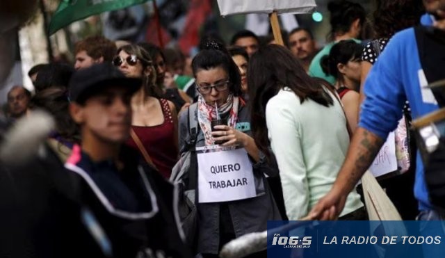 Menos oportunidades, más competencia y la IA: las claves de la crisis laboral juvenil.