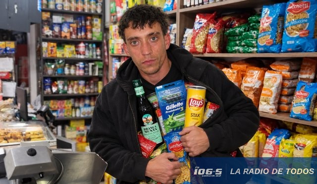 Hurto alimentos almacén San Carlos 